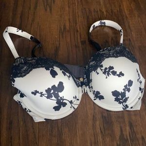 Victoria’s Secret bra